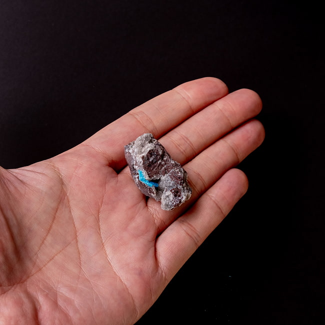 【一点物】 カバンサイト原石 【16.5g】インド産・稀少石 6 - このくらいのサイズ感になります。