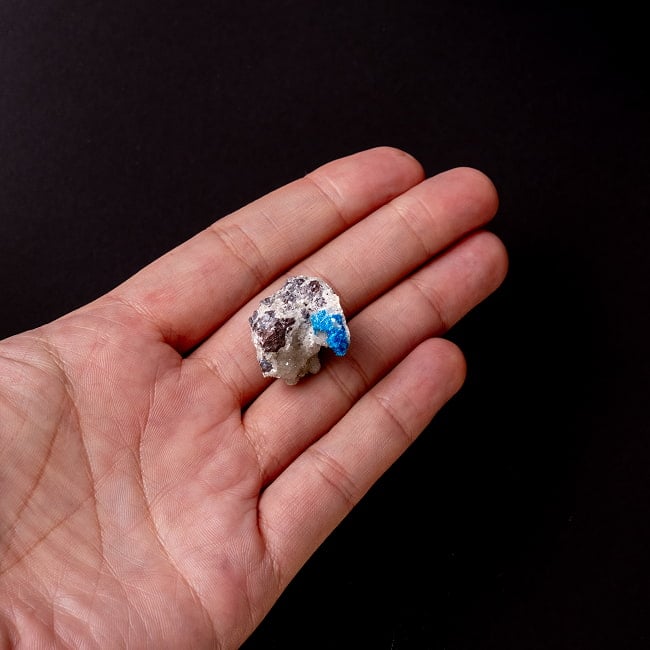 【一点物】 カバンサイト原石 【8.5g】インド産・稀少石 7 - このくらいのサイズ感になります。