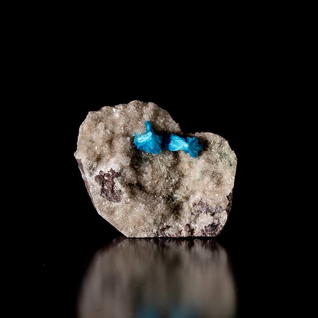 【一点物】 カバンサイト原石 【17g】インド産・稀少石 2 - インド・プネーで産出された非常に珍しい稀少石です。