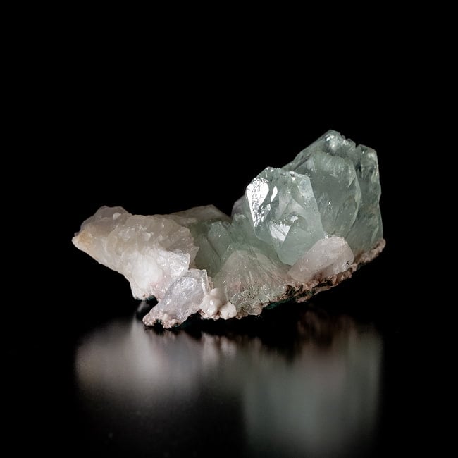 【一点物】グリーンアポフィライト原石 【59g】稀少石 3 - 別角度からの写真です