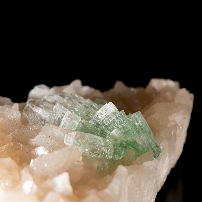 【一点物】グリーンアポフィライト原石 【51g】稀少石 6 - 拡大写真です。