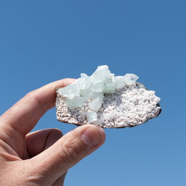 【一点物】グリーンアポフィライト原石 【83g】稀少石の写真クリスタル,ヒマラヤ産,原石,天然石,一点物,水晶,浄化,パワーストーン,クラスター,クォーツ