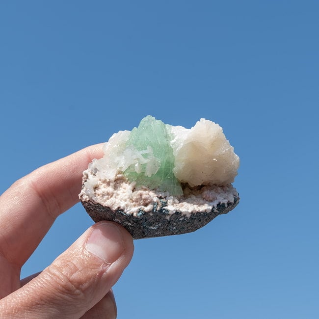 【一点物】グリーンアポフィライト原石 【90g】稀少石の写真クリスタル,ヒマラヤ産,原石,天然石,一点物,水晶,浄化,パワーストーン,クラスター,クォーツ