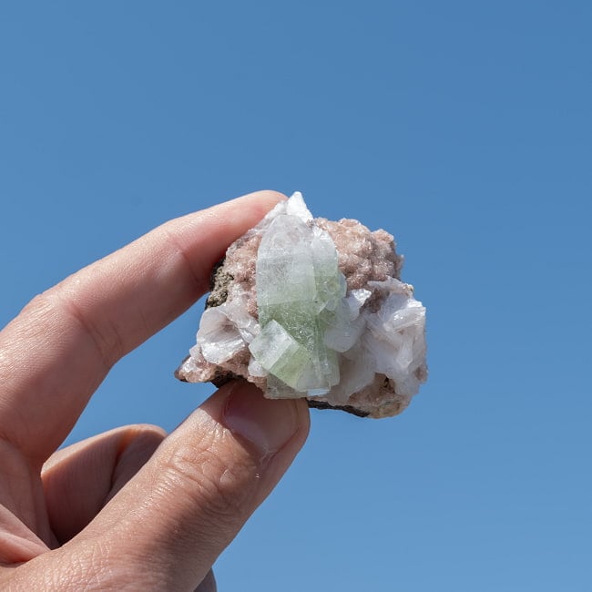 【一点物】グリーンアポフィライト原石 【59g】稀少石の写真クリスタル,ヒマラヤ産,原石,天然石,一点物,水晶,浄化,パワーストーン,クラスター,クォーツ