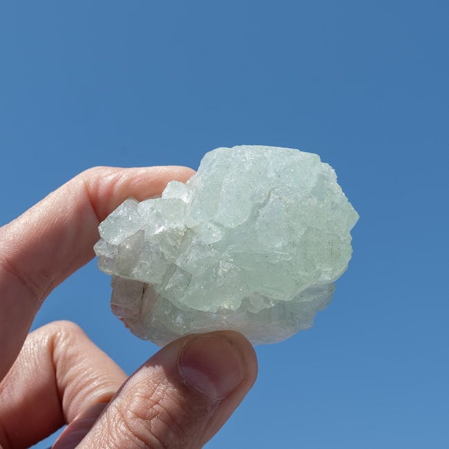 【一点物】グリーンアポフィライト原石 【77.5g】稀少石 7 - 太陽光にかざすと美しさが際立ちます