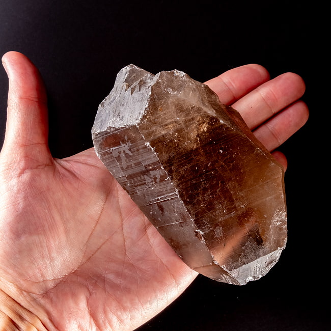 【一点物】スリランカ産スモーキークォーツ 【515.5g】稀少石 6 - このくらいのサイズ感になります。