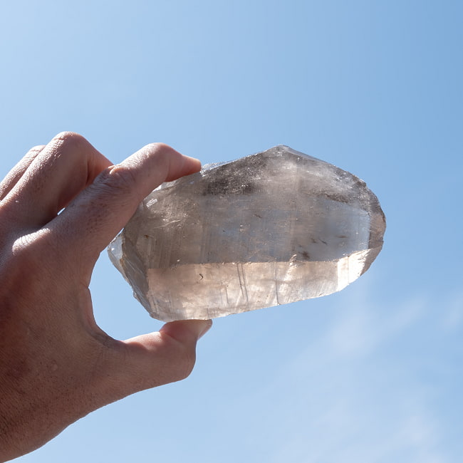 【一点物】スリランカ産スモーキークォーツ 【515.5g】稀少石 7 - 太陽光にかざすと美しさが際立ちます