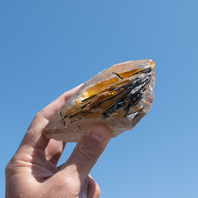 【一点物】スリランカ産トルマリンインクォーツ 【410g】稀少石 7 - 太陽光にかざすと美しさが際立ちます