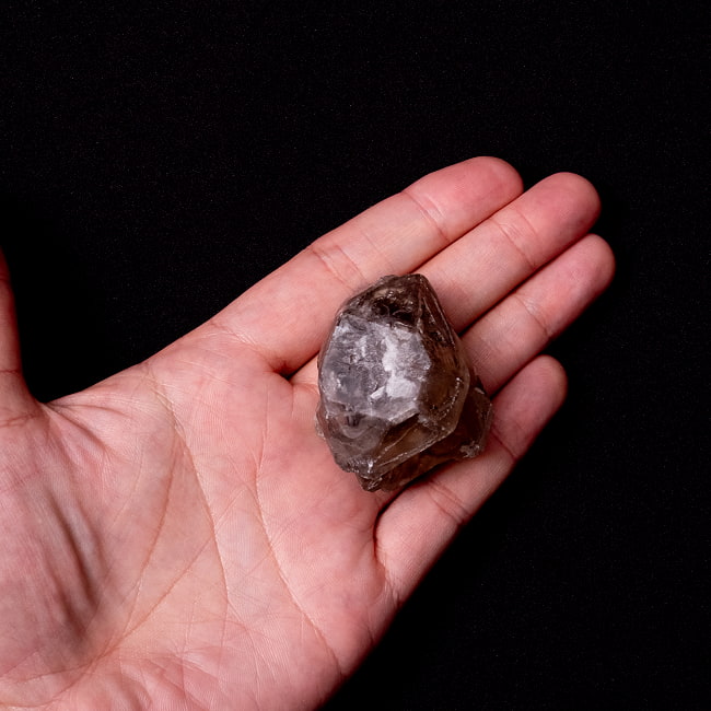 【一点物】スリランカ産エレスチャルスモーキークォーツ 【75g】稀少石 6 - このくらいのサイズ感になります。