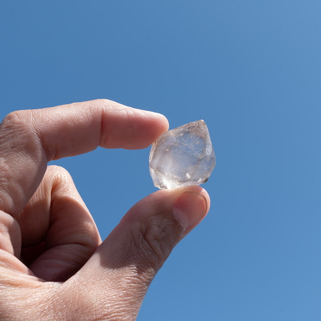 【一点物】スリランカ産エレスチャルスモーキークォーツ 【14.5g】稀少石 7 - 太陽光にかざすと美しさが際立ちます