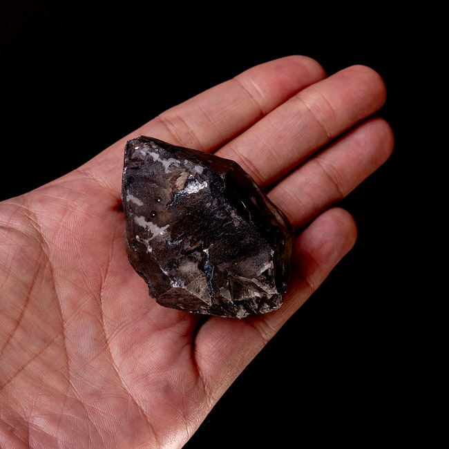 【一点物】スリランカ産エレスチャルスモーキークォーツ 【104g】稀少石 7 - このくらいのサイズ感になります。