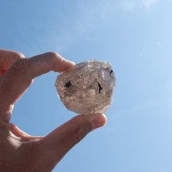 【一点物】スリランカ産エレスチャルスモーキークォーツ 【130.5g】稀少石の画像