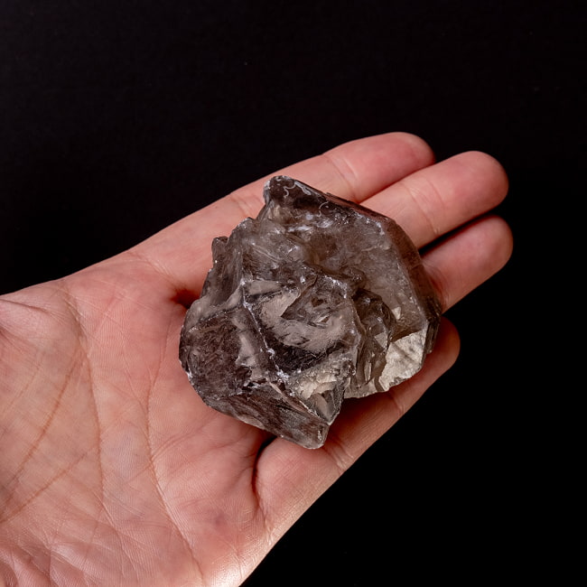 【一点物】スリランカ産エレスチャルスモーキークォーツ 【160g】稀少石 7 - このくらいのサイズ感になります。