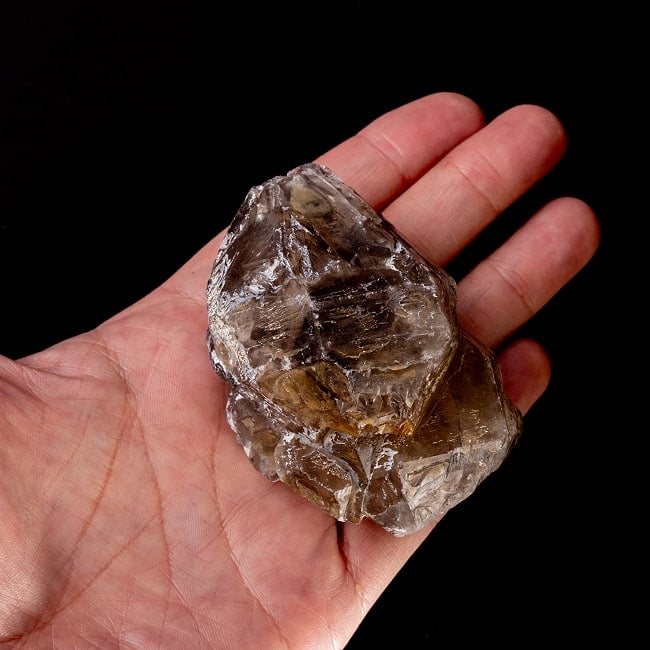 【一点物】スリランカ産エレスチャルスモーキークォーツ 【232.5g】稀少石 7 - このくらいのサイズ感になります。