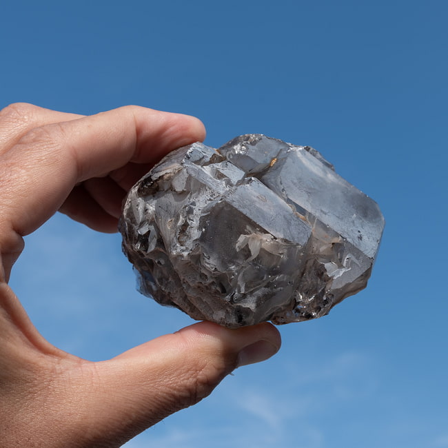 【一点物】スリランカ産エレスチャルスモーキークォーツ 【242.5g】稀少石の写真エレスチャルスモーキークォーツ,原石,天然石,スリランカ産,希少石,水晶,ポイント,一点物,浄化,パワーストーン
