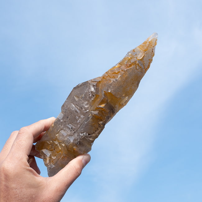 【一点物】スリランカ産エレスチャルスモーキークォーツ 【816g】稀少石 7 - 太陽光にかざすと美しさが際立ちます