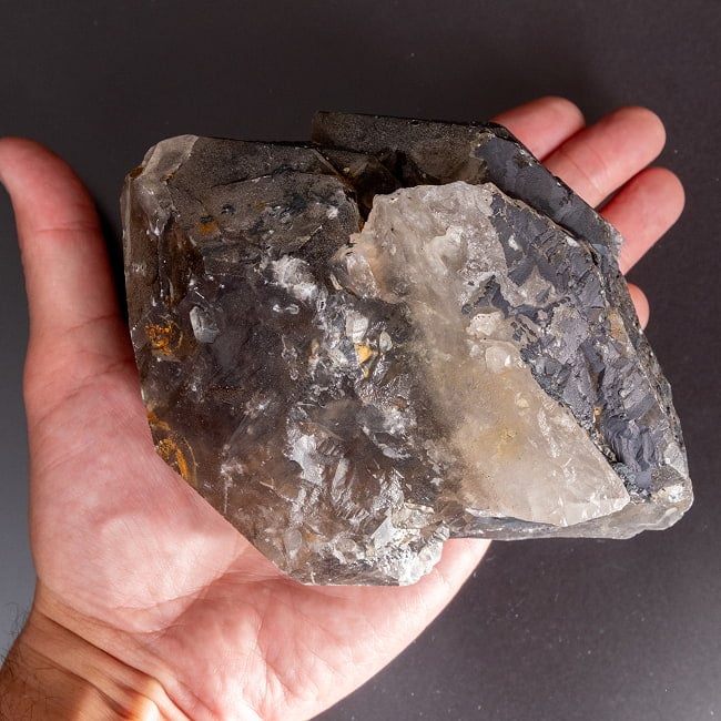 【一点物】スリランカ産エレスチャルスモーキークォーツ 【1224g】稀少石 6 - このくらいのサイズ感になります。