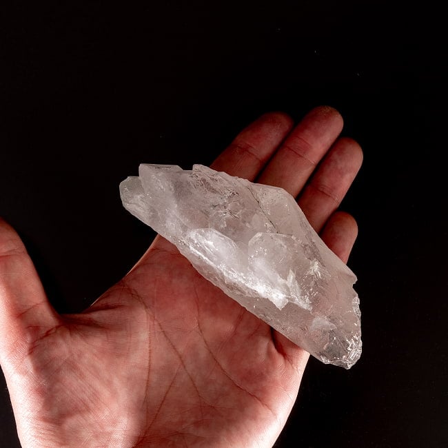 【一点物】 ヒマラヤ水晶原石 【210.5g】透明・カテドラル・セルフヒールド 7 - このくらいのサイズ感になります。