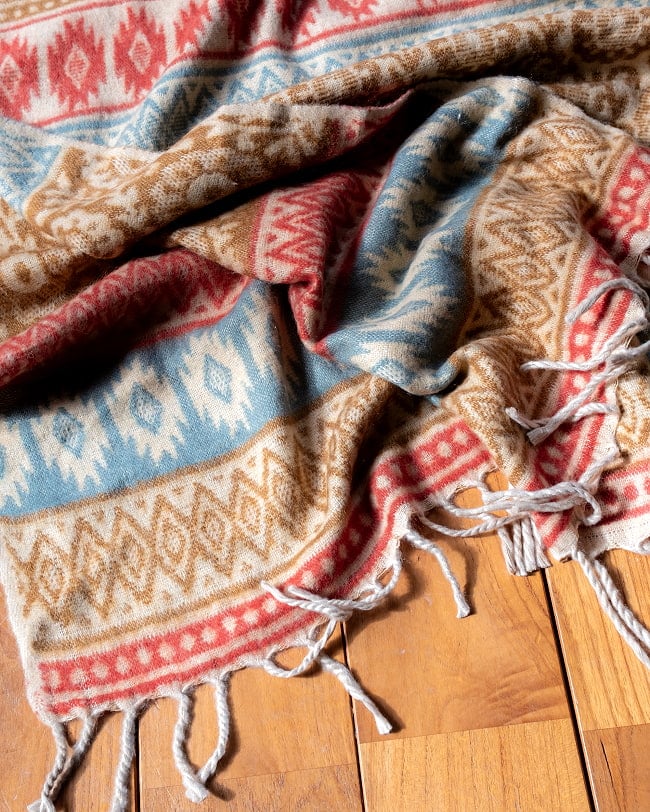 〔各色あり〕肌触りが良く　ふんわり暖かい　インド伝統　更紗柄　大判ストール・ショール〔約200cm×約95cm〕 13 - フリンジ部分です