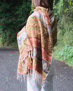 〔各色あり〕肌触りが良く　ふんわり暖かい　インド伝統　更紗柄　大判ストール・ショール〔約200cm×約95cm〕 - サブ4