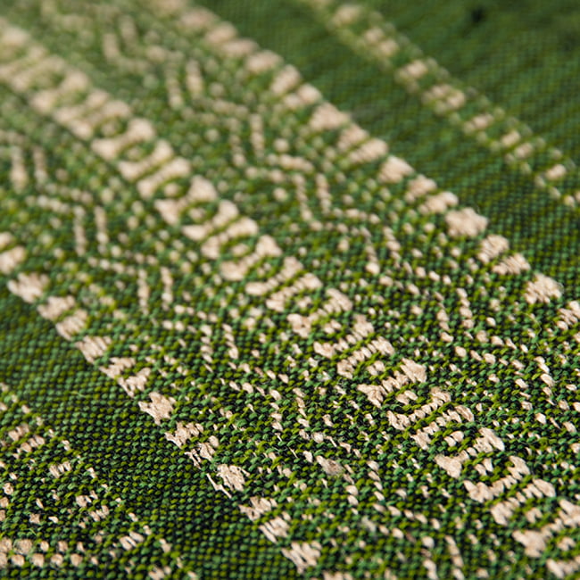 【1点もの】ブジョーディ村の手織りショール 3 - 繊密な模様はうっとりするほど美しいです。