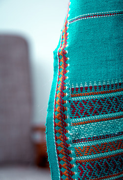 【196cm×90cm】アンジャール村からやってきた インド伝統柄ショール　ストール - サブ4