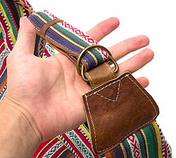 エスノ刺繍のバナナ型レザーショルダーバッグ - クリーム系 - サブ3