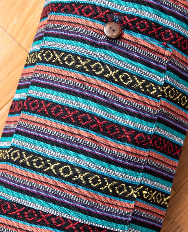 【大サイズ】ネパール織り布のヨガマットバッグ 3 - ポケット収納つきなので、小物類を入れておくことができて便利です。