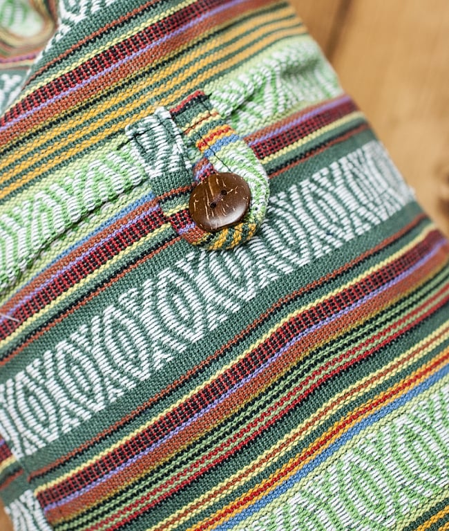 [ワイドサイズ]ネパール織り布のヨガマットバッグ 5 - 正面側には小物入れがあります。