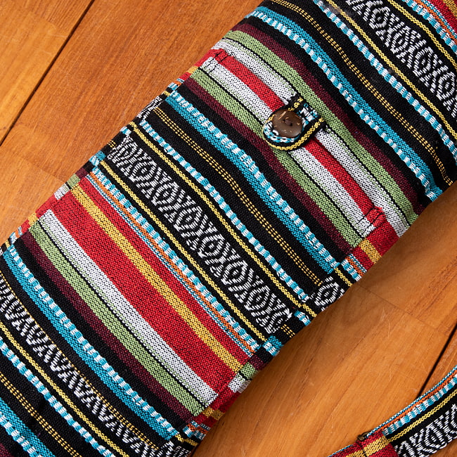 [ジッパータイプ]ネパール織り布のヨガマットバッグ 3 - ポケットもついているので便利です。