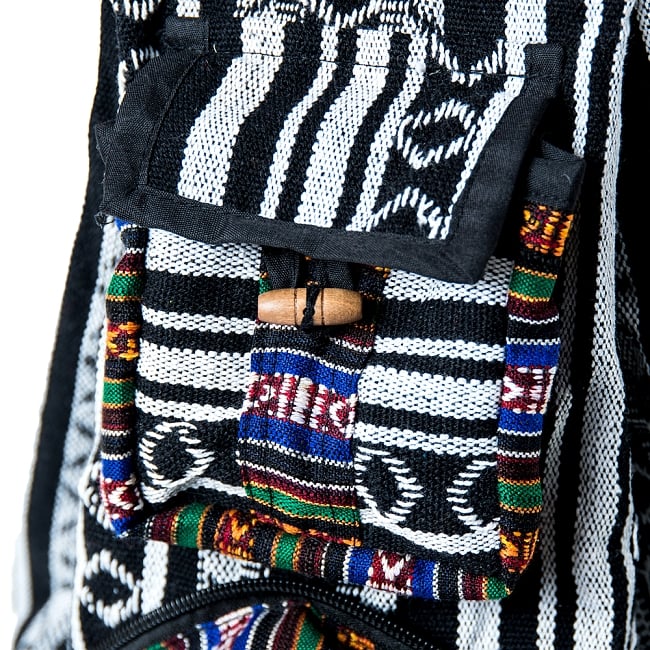 折りたためるから便利!おにぎりバックパックの商品写真 3枚目 小さなポケットも可愛いです。