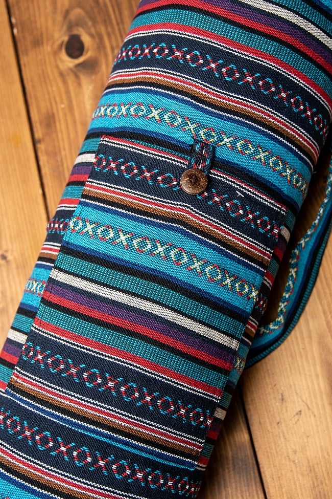 [ジッパータイプ]ネパール織り布のヨガマットバッグ 3 - 表面には小さなポケットがついています。