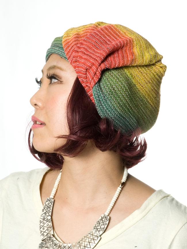 何通りも楽しめる!魔法のターバン 【ラスタ】の商品写真 2枚目 別の角度から写してみました。