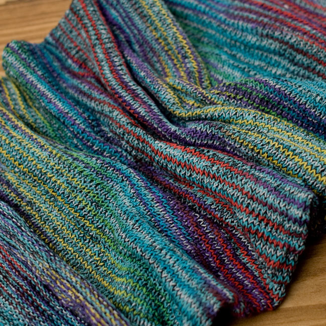 何通りも楽しめる!魔法のターバン 【パープル×ブルー×赤】の商品写真 5枚目 くしゅくしゅっとしてみました。コットンなので肌にもやさしいですよ。