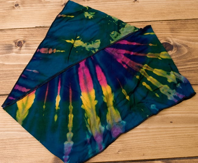 タイダイロングヘアバンド 【ブルーグリーン系アソート】 3 - 半分に折るとこのくらいです。かさばらないので使いやすいです。