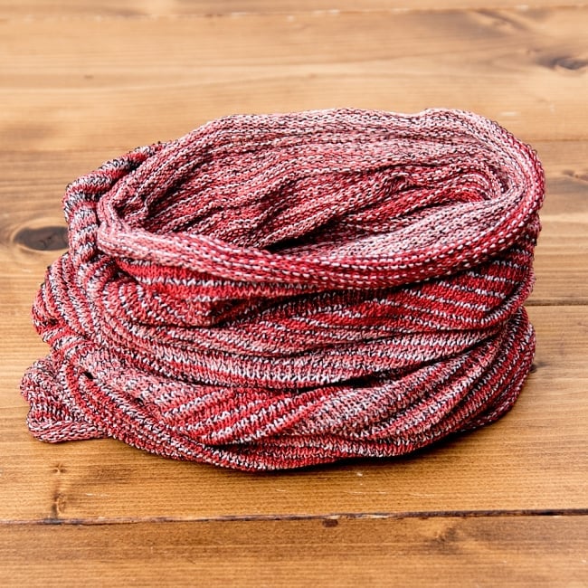 何通りも楽しめる!魔法のターバン - 赤×ピンク の写真