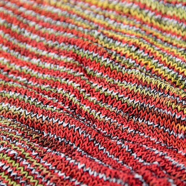 何通りも楽しめる!魔法のターバン - 黄色×赤 3 - アップにしてみました。ニットなので伸縮性もあり、使いやすいです。