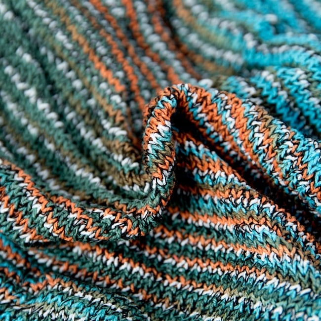 何通りも楽しめる!魔法のターバン - 水色×緑×オレンジの商品写真 5枚目 くしゅくしゅっとしてみました。コットンなので肌にもやさしいですよ。