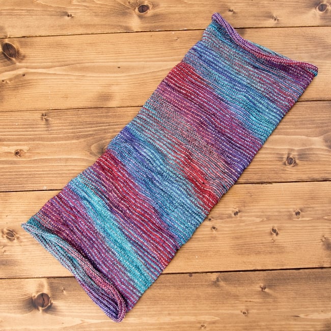 何通りも楽しめる！魔法のターバン - パープル×赤×ブルー 2 - 広げるとこのような形をしています。お好みに合わせてお使いください。