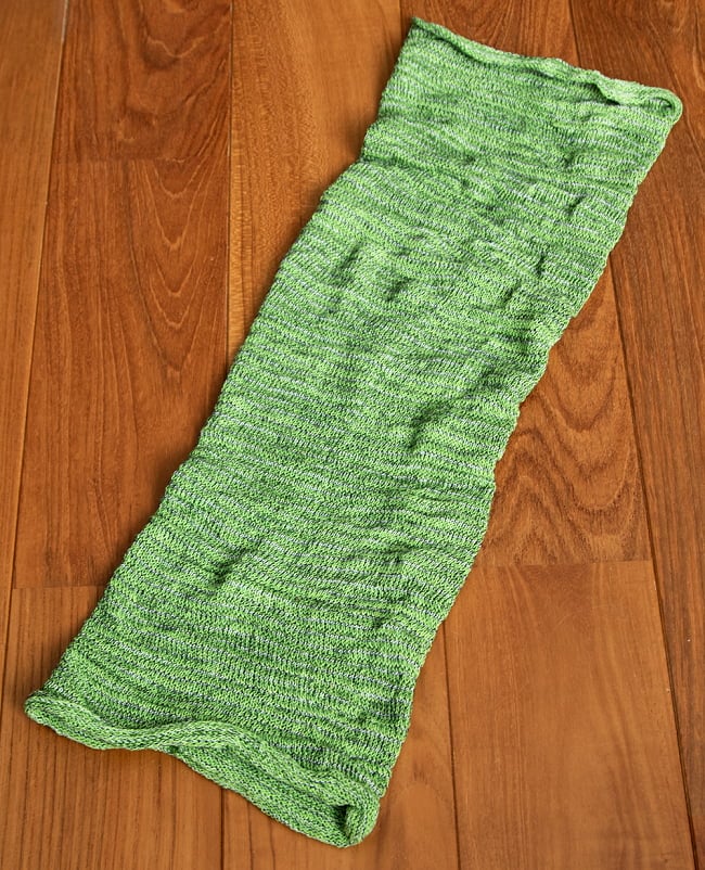 何通りも楽しめる!魔法のターバン - グリーンの商品写真 2枚目 広げるとこのような形をしています。お好みに合わせてお使いください。