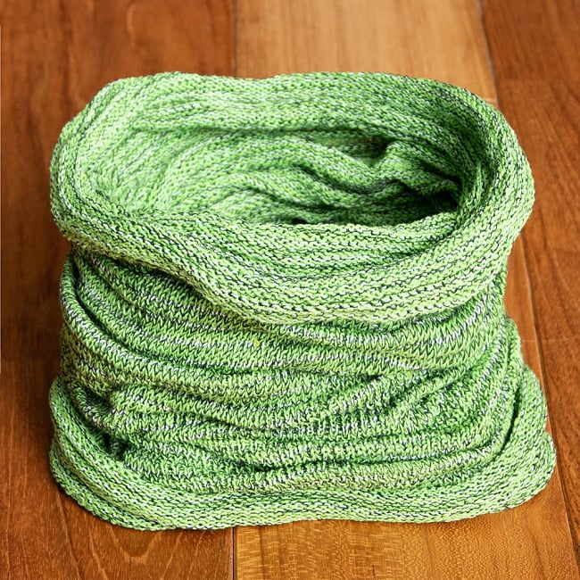 何通りも楽しめる!魔法のターバン - グリーンの商品写真 1枚目 その日の気分で色々な巻き方ができちゃいます!