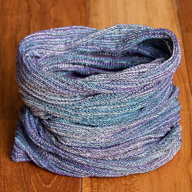 何通りも楽しめる!魔法のターバン - パープル&ブルーの商品写真 1枚目 その日の気分で色々な巻き方ができちゃいます!