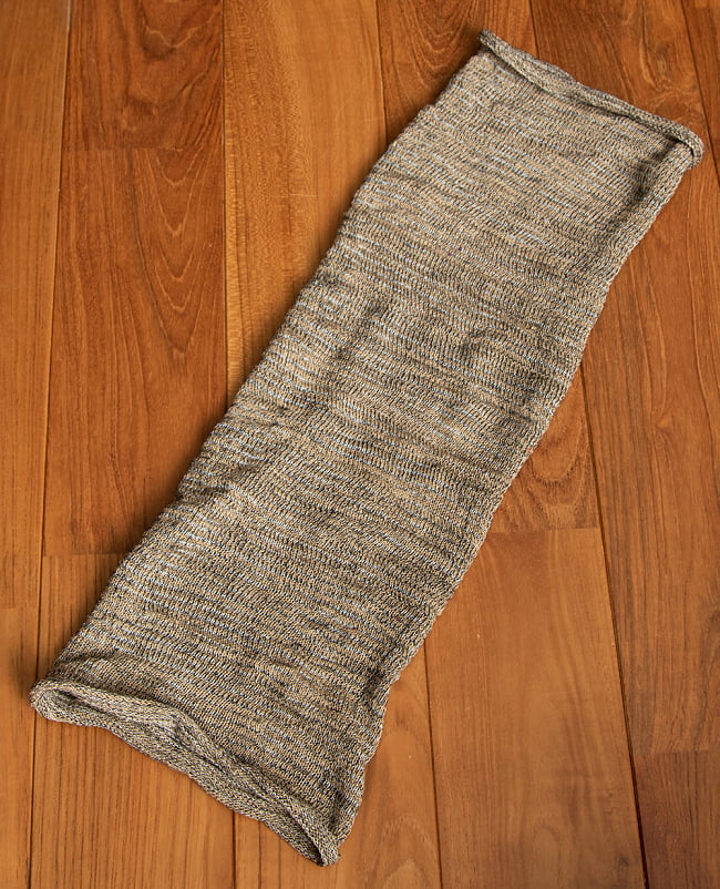 何通りも楽しめる!魔法のターバン - サンドの商品写真 2枚目 広げるとこのような形をしています。お好みに合わせてお使いください。