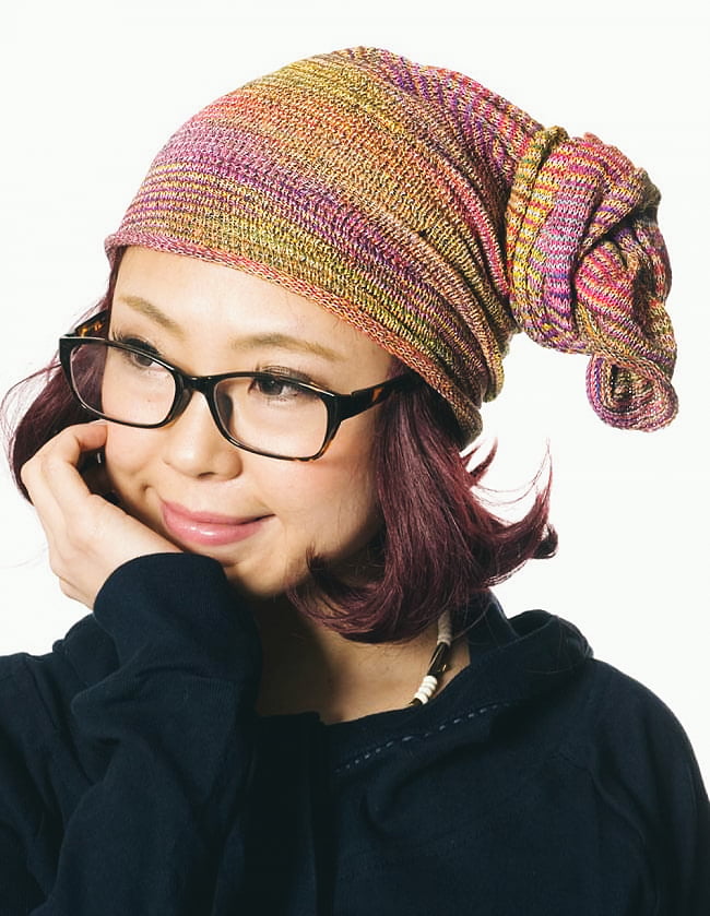 何通りも楽しめる!魔法のターバン - ラスタの商品写真 6枚目 色違い品を、モデルさんが試着したところです。