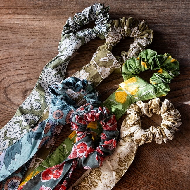 ウッドブロックプリントのリボン付きシュシュ 12 - 1：グリーン