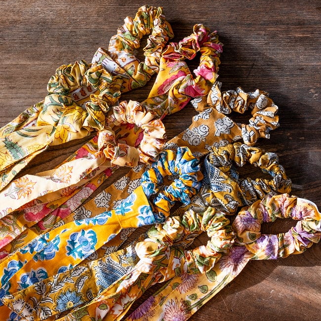 ウッドブロックプリントのリボン付きシュシュ 15 - 4：イエロー