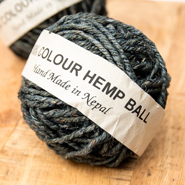 〔手芸用〕カラーヘンプボール - グリーン・グレーの写真1枚目です。ヒマラヤを擁するネパールからやってきたヘンプの紐です。ヘンプボール,糸,手芸,毛糸