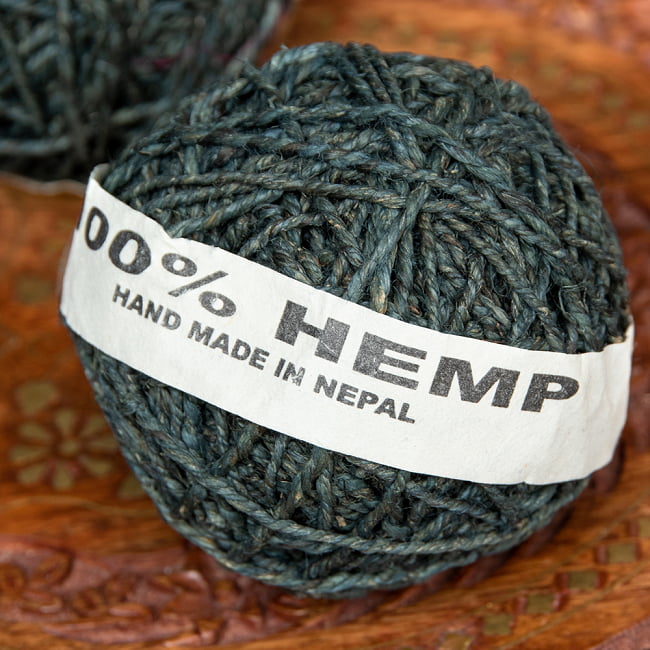〔手芸用〕カラーヘンプボール - ダークグレーの写真1枚目です。ヒマラヤを擁するネパールからやってきたヘンプの紐です。ヘンプボール,糸,麻,手芸,天然,ナチュラル