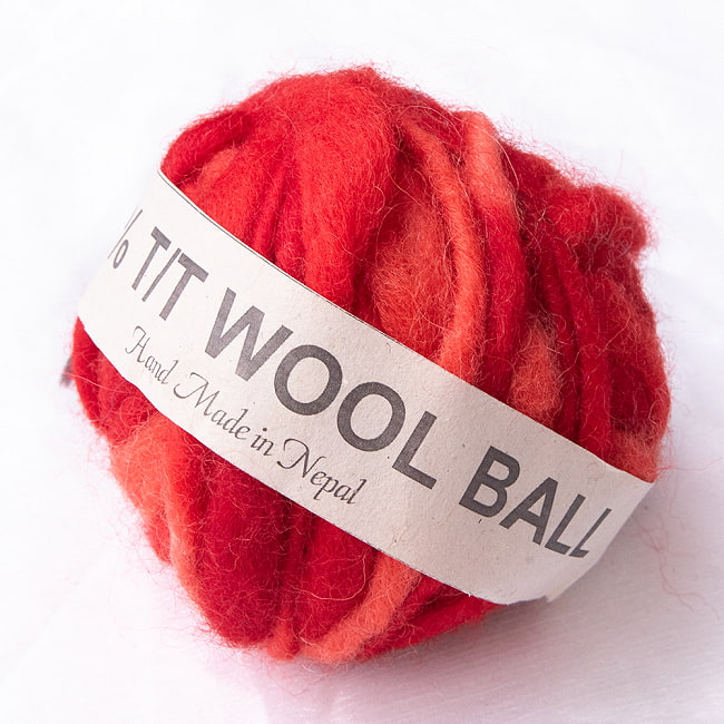 カラーウールボール - レッドオレンジの写真1枚目です。カラーウールボール - レッドオレンジですフェルトボール,ウール,ウールボール,刺繍糸,羊毛,手芸
