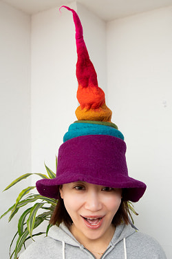 ネパールからやってきた！愉快なフェルトハット - サブ3